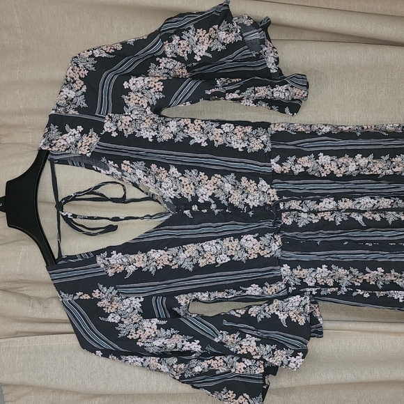 Summer dress - Picture 3 of 4